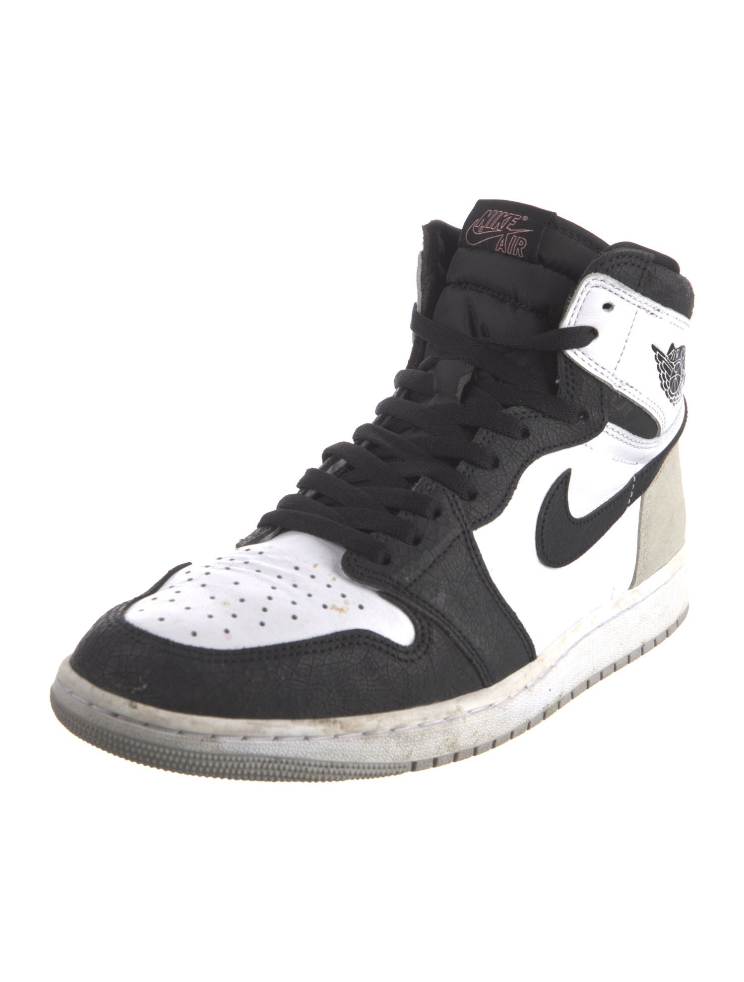 Nike Leather Colorblock Pattern Sneakers