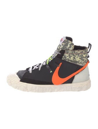 Nike Printed Sneakers