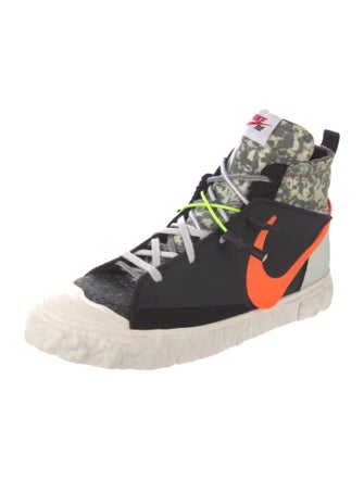 Nike Printed Sneakers