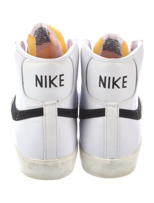 Nike Leather Colorblock Pattern Sneakers