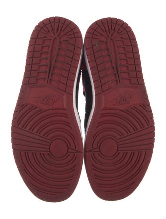 Nike Colorblock Pattern Sneakers