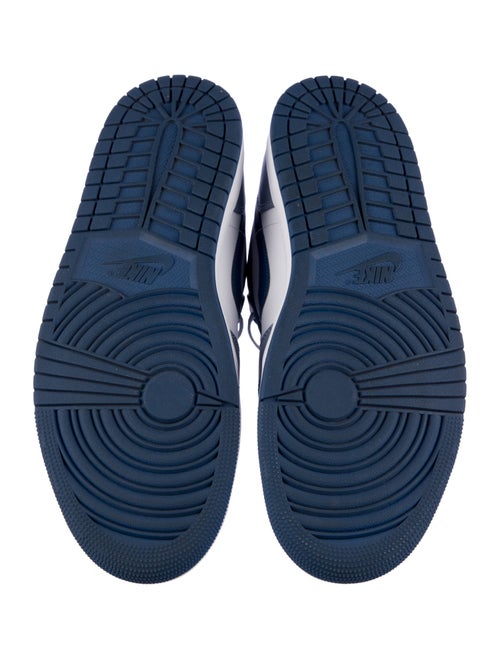 Nike Leather Colorblock Pattern Sneakers