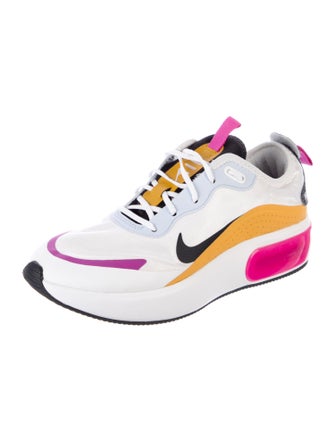 Nike Colorblock Pattern Athletic Sneakers
