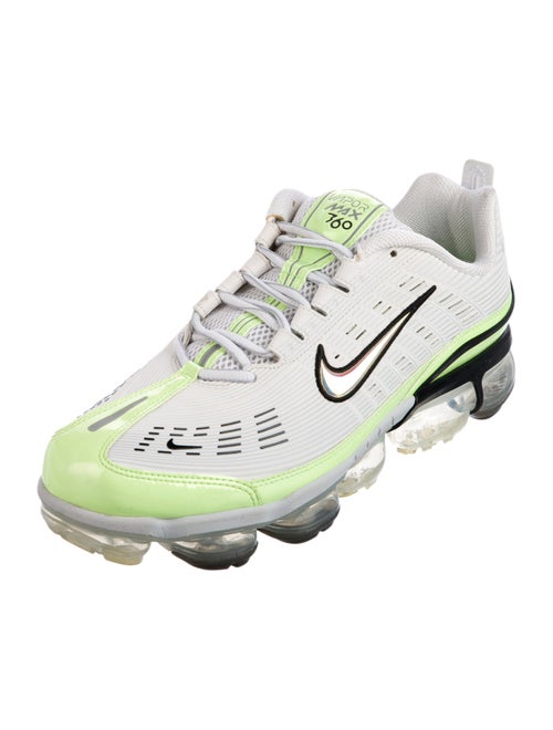 Nike Mesh Printed Sneakers