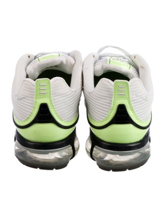 Nike Mesh Printed Sneakers