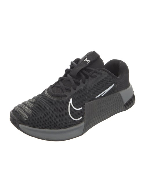 Nike Mesh Graphic Print Athletic Sneakers