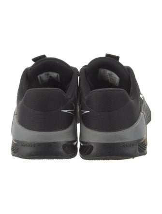 Nike Mesh Graphic Print Athletic Sneakers