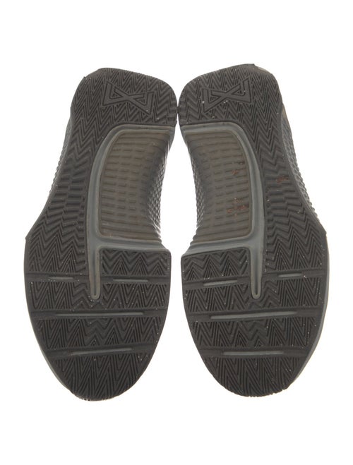 Nike Mesh Graphic Print Athletic Sneakers