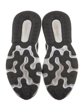 Nike Mesh Colorblock Pattern Sneakers