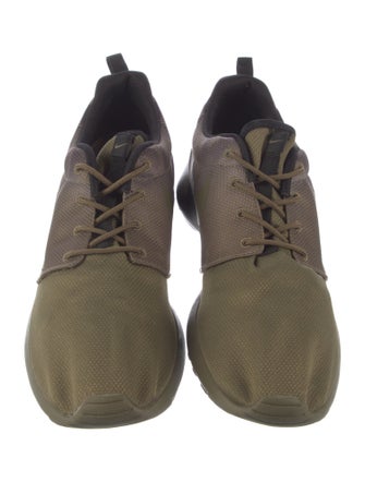 Nike Mesh Printed Athletic Sneakers