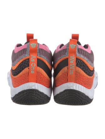 Nike Colorblock Pattern Embroidered Accent Athletic Sneakers