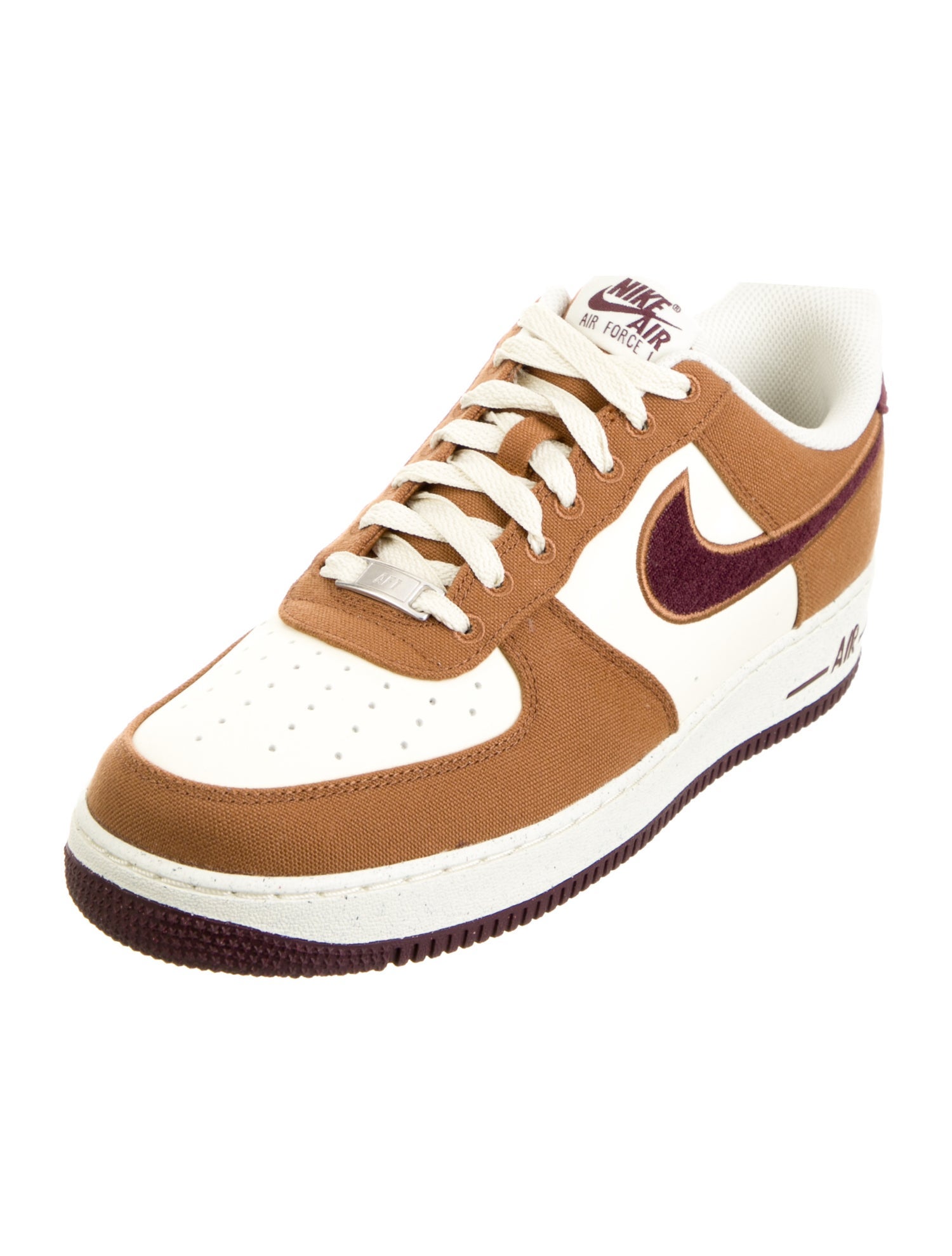 Nike Colorblock Pattern Embroidered Accent Athletic Sneakers