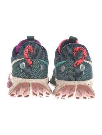 Nike Mesh Printed Athletic Sneakers