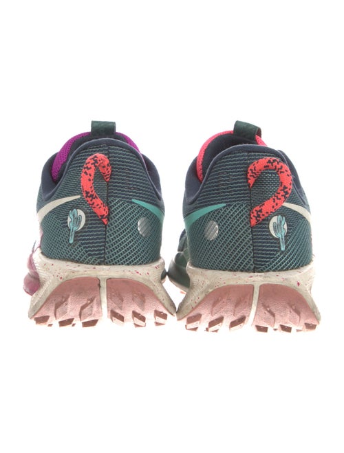 Nike Mesh Printed Athletic Sneakers