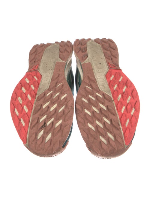 Nike Mesh Printed Athletic Sneakers