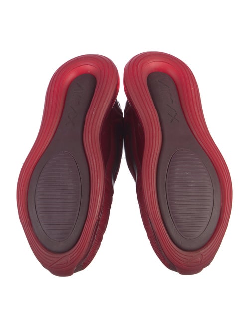 Nike Mesh Mesh Accents Athletic Sneakers