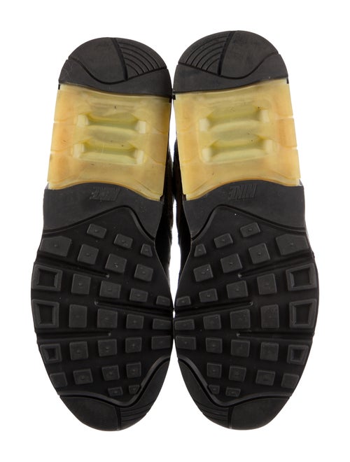 Nike Mesh Printed Athletic Sneakers