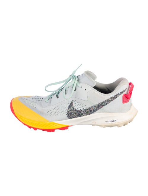 Nike Mesh Colorblock Pattern Sneakers