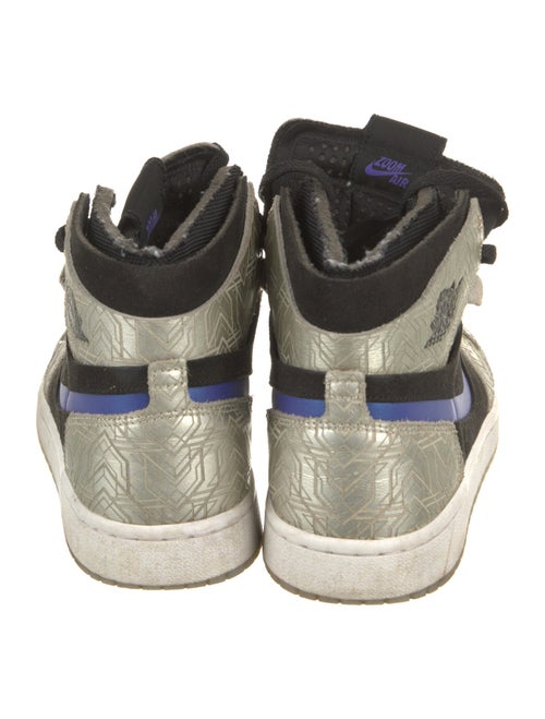 Nike Leather Colorblock Pattern Sneakers