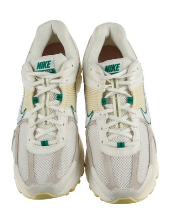 Nike Nike Zoom Vomero 5 Sneakers