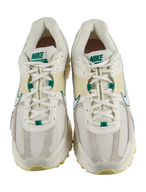 Nike Nike Zoom Vomero 5 Sneakers
