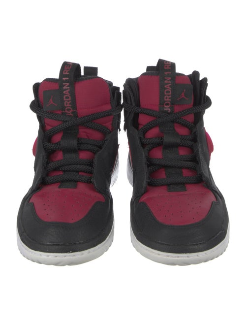 Nike Leather Colorblock Pattern Sneakers