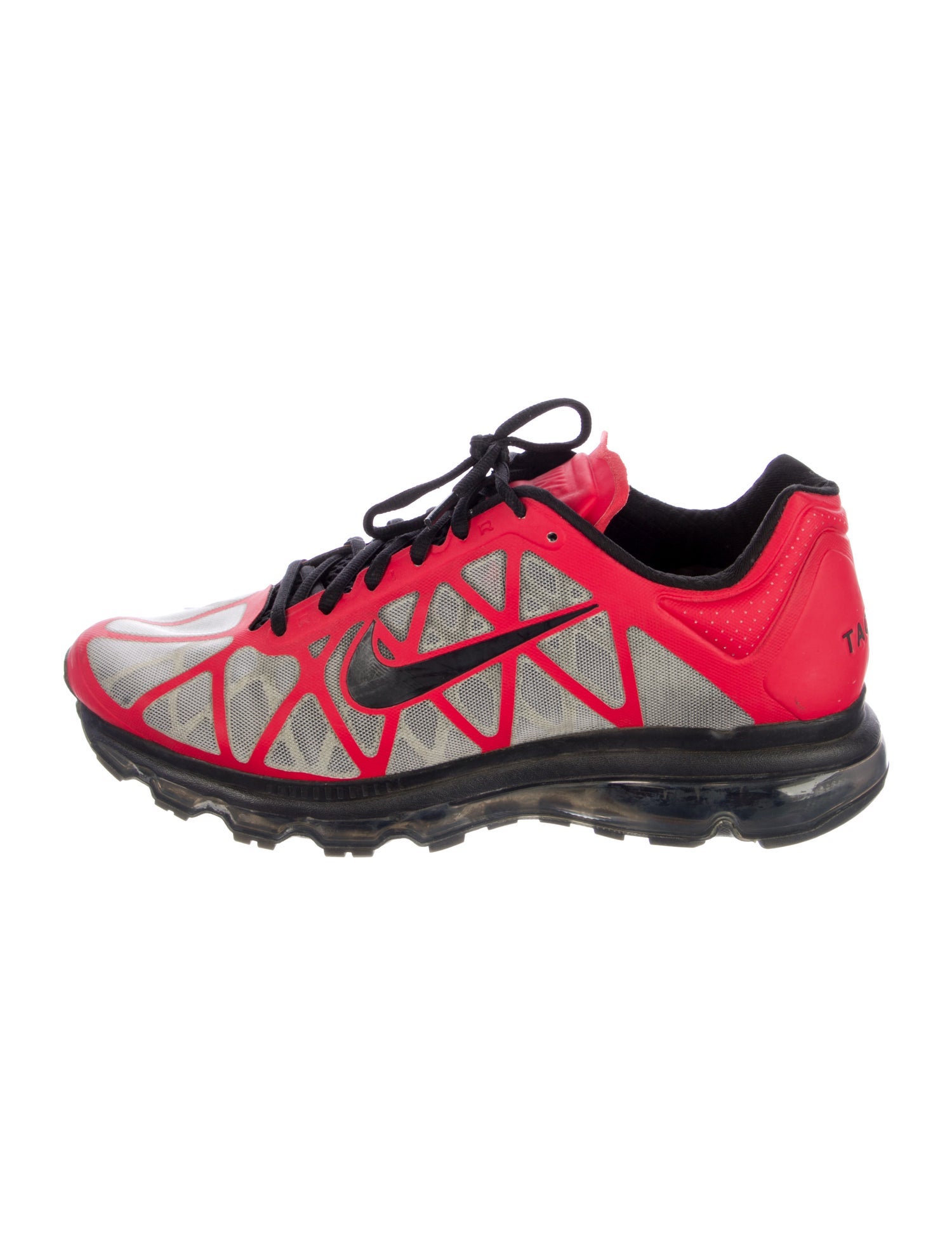 Nike Colorblock Pattern Mesh Accents Athletic Sneakers