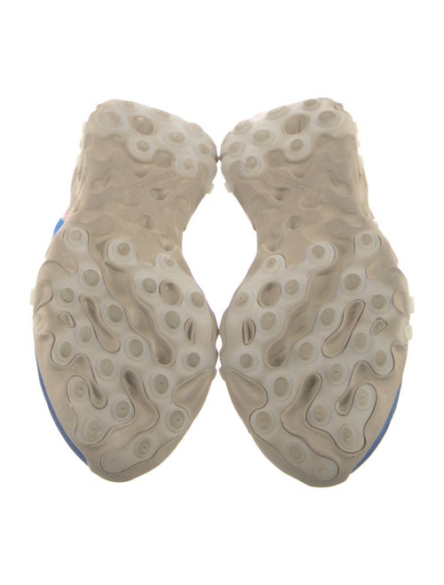 Nike Mesh Colorblock Pattern Athletic Sneakers