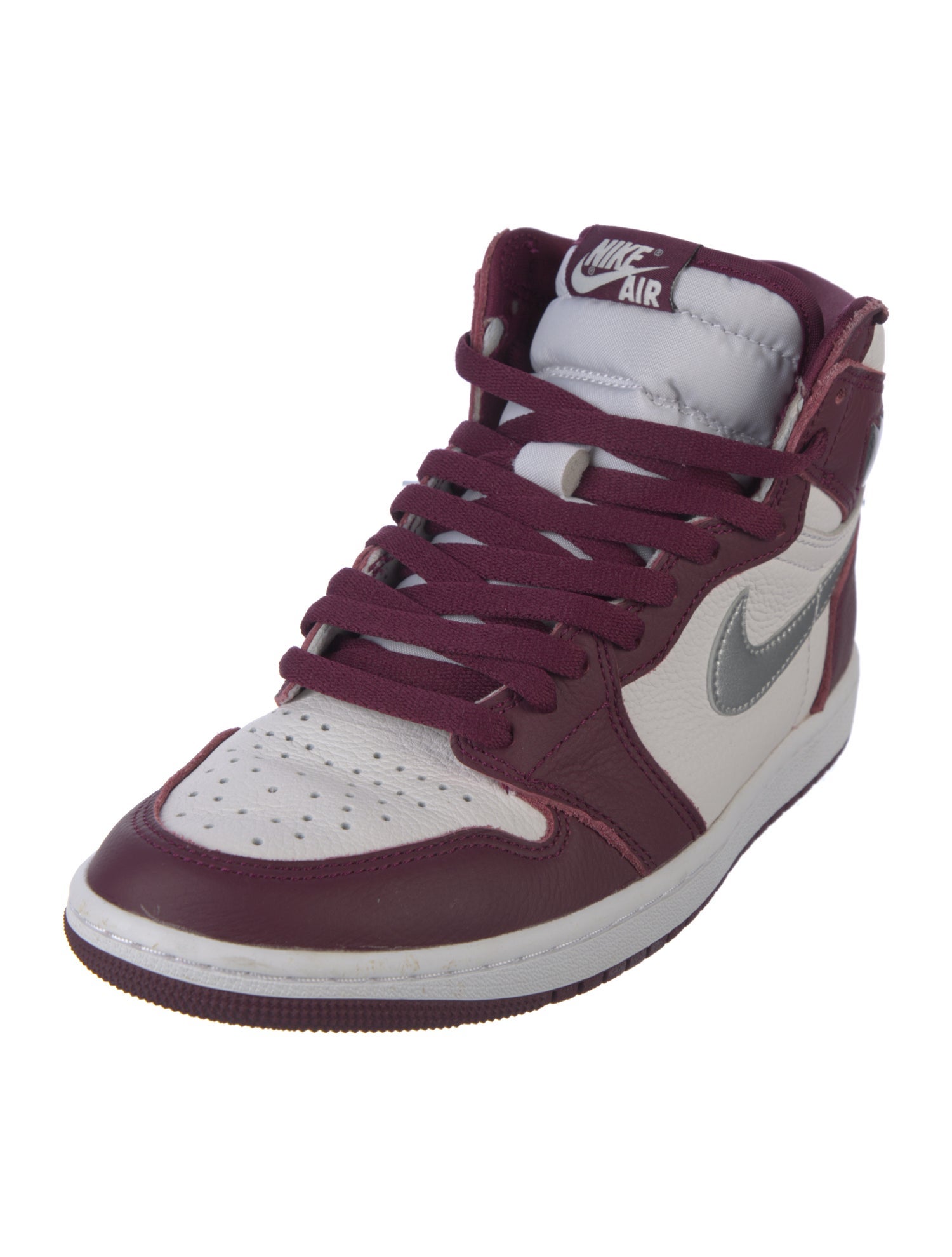 Nike Leather Colorblock Pattern Sneakers