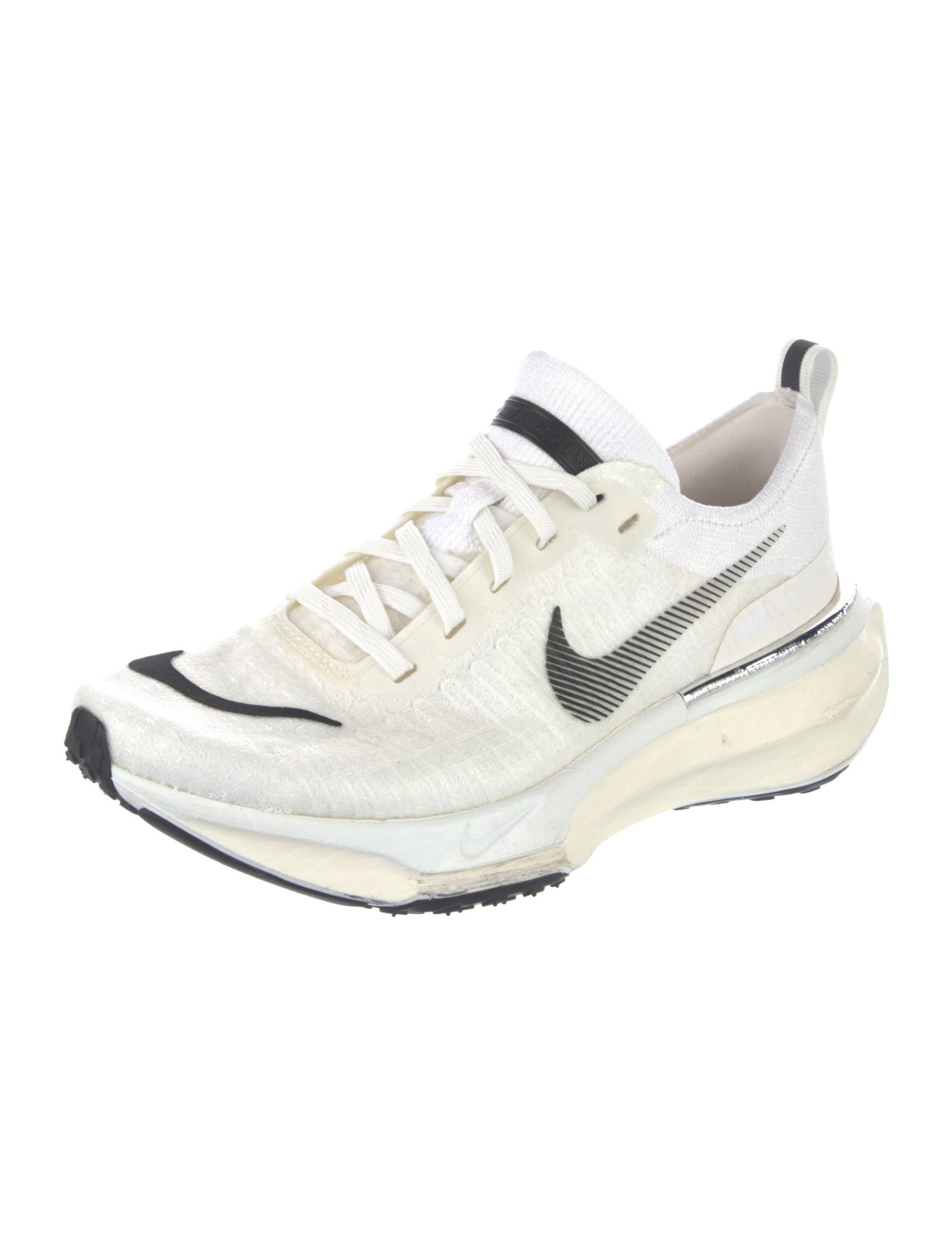 Nike Mesh Printed Athletic Sneakers