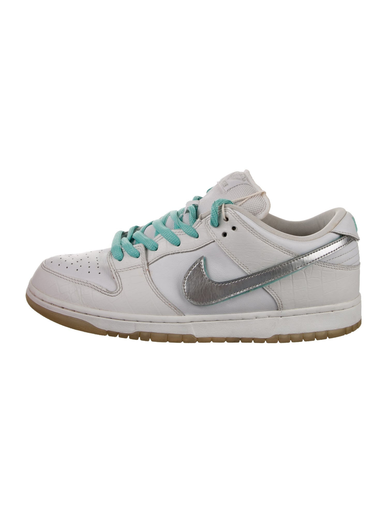 Nike SB x Diamond Supply Co Dunk Low Sneakers