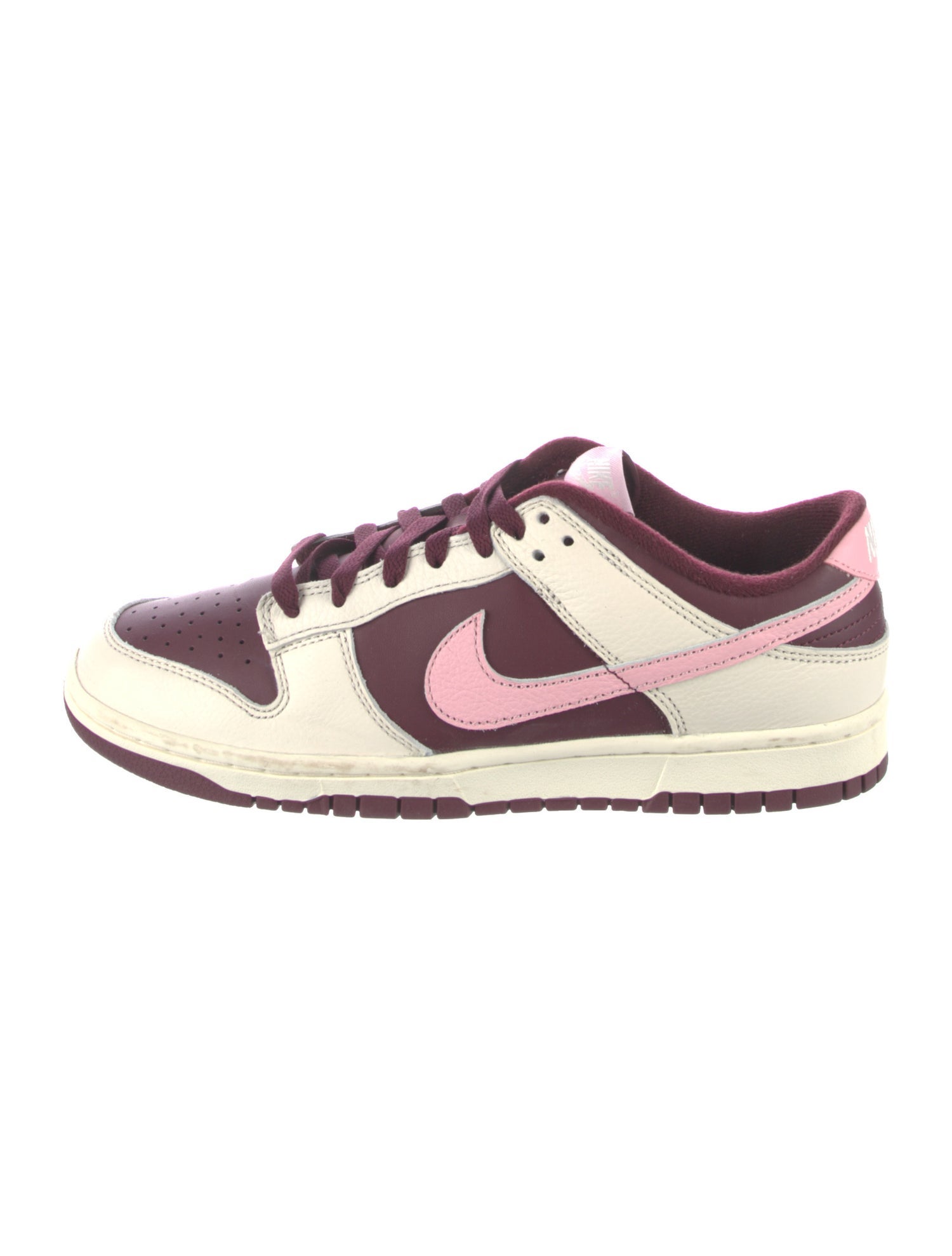 Nike Leather Colorblock Pattern Sneakers