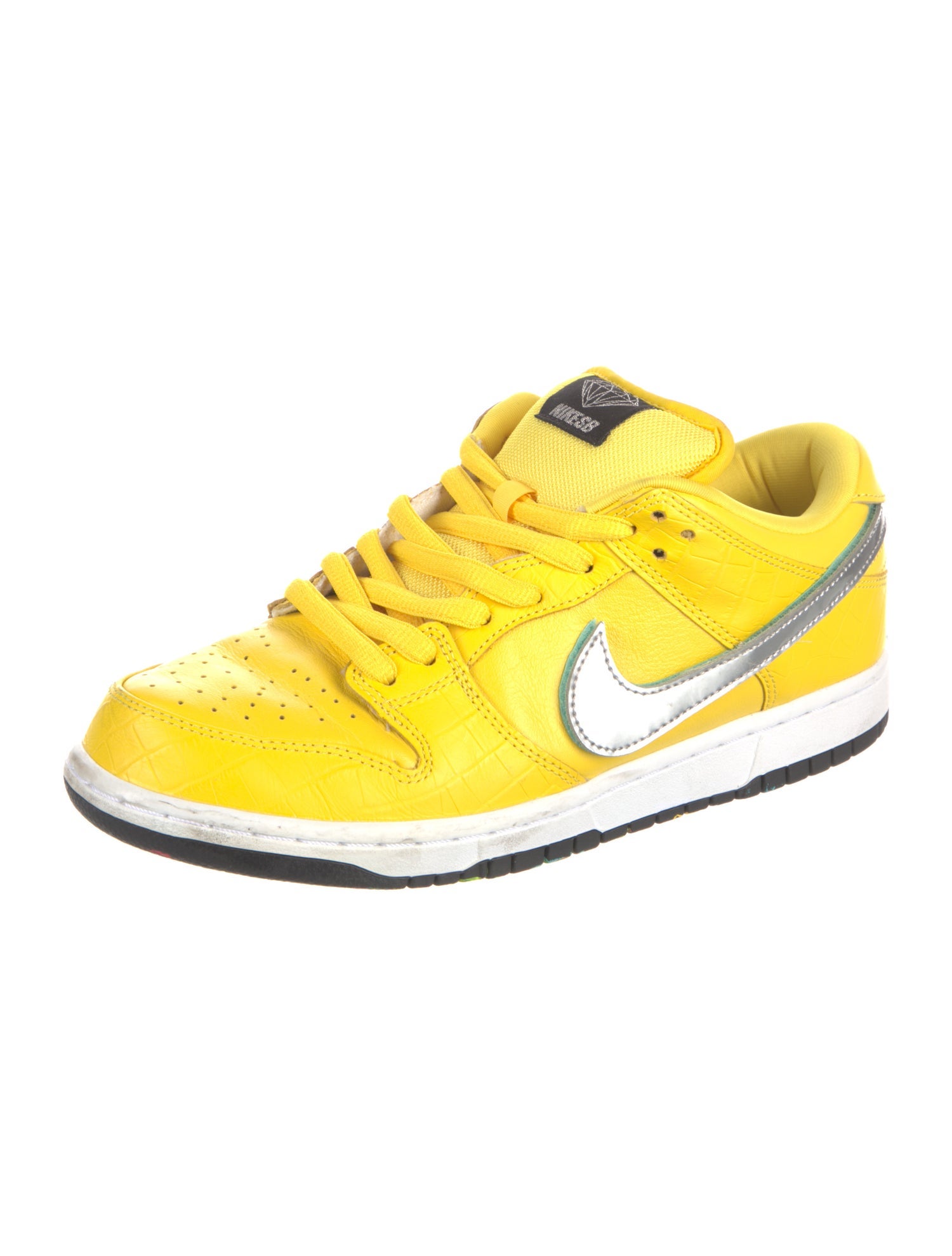 Nike SB Dunk Low Diamond Supply Co. Canary Diamond Athletic Sneakers