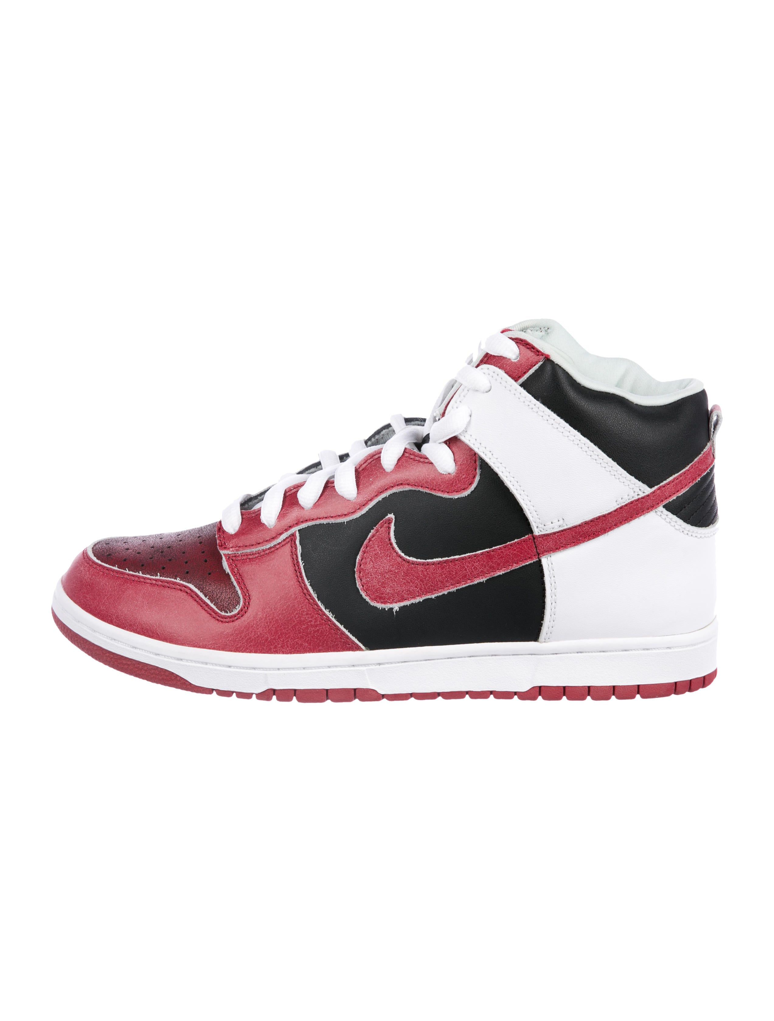 jason voorhees nike shoes