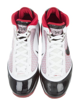 Nike LeBron 7 High-Top Sneakers