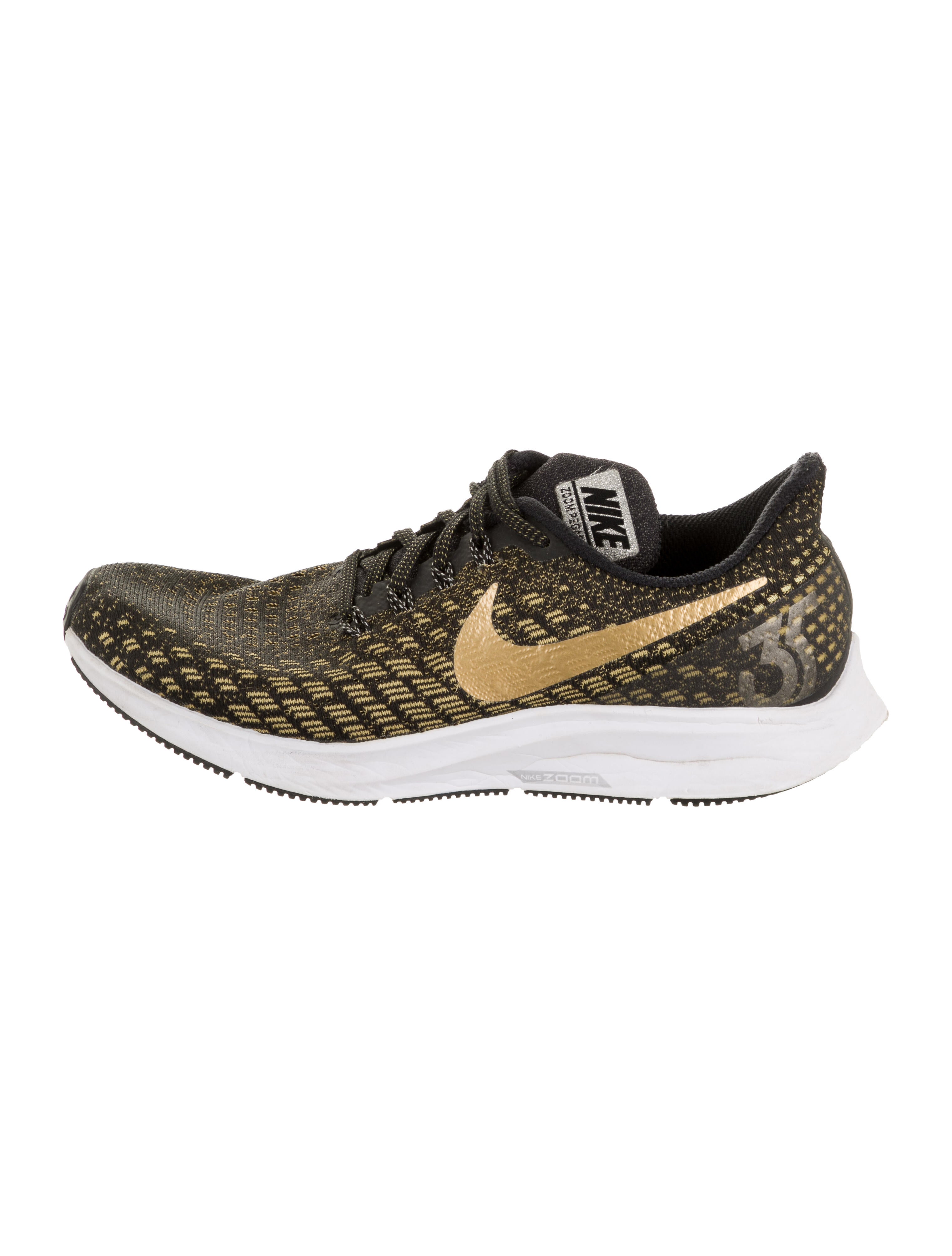 knitted shoes nike