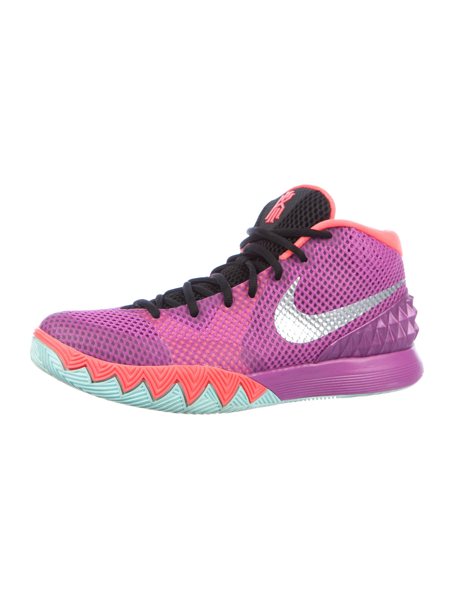 kyrie 1 easter