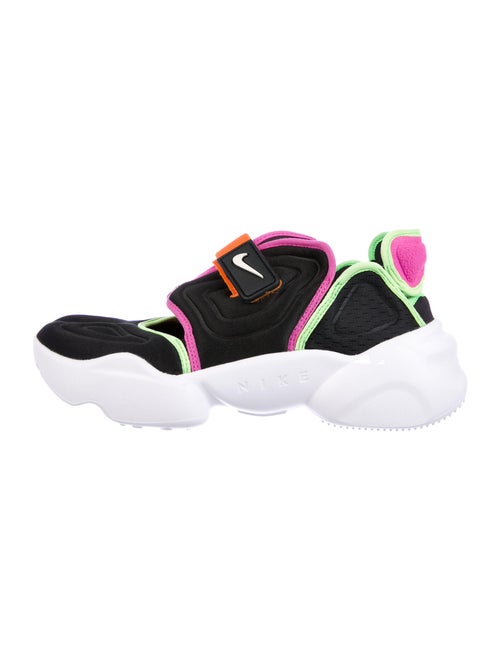 Nike W Nike Aqua Rift Sneakers w/ Tags Aqua