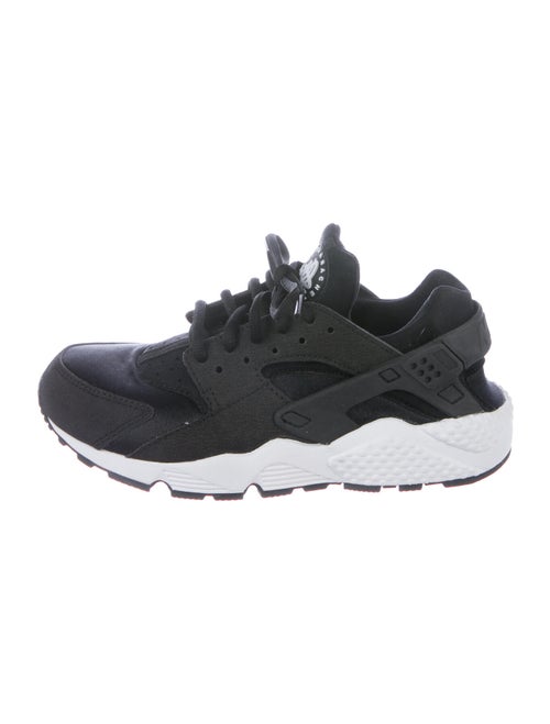 Nike Huarache Sneakers Black