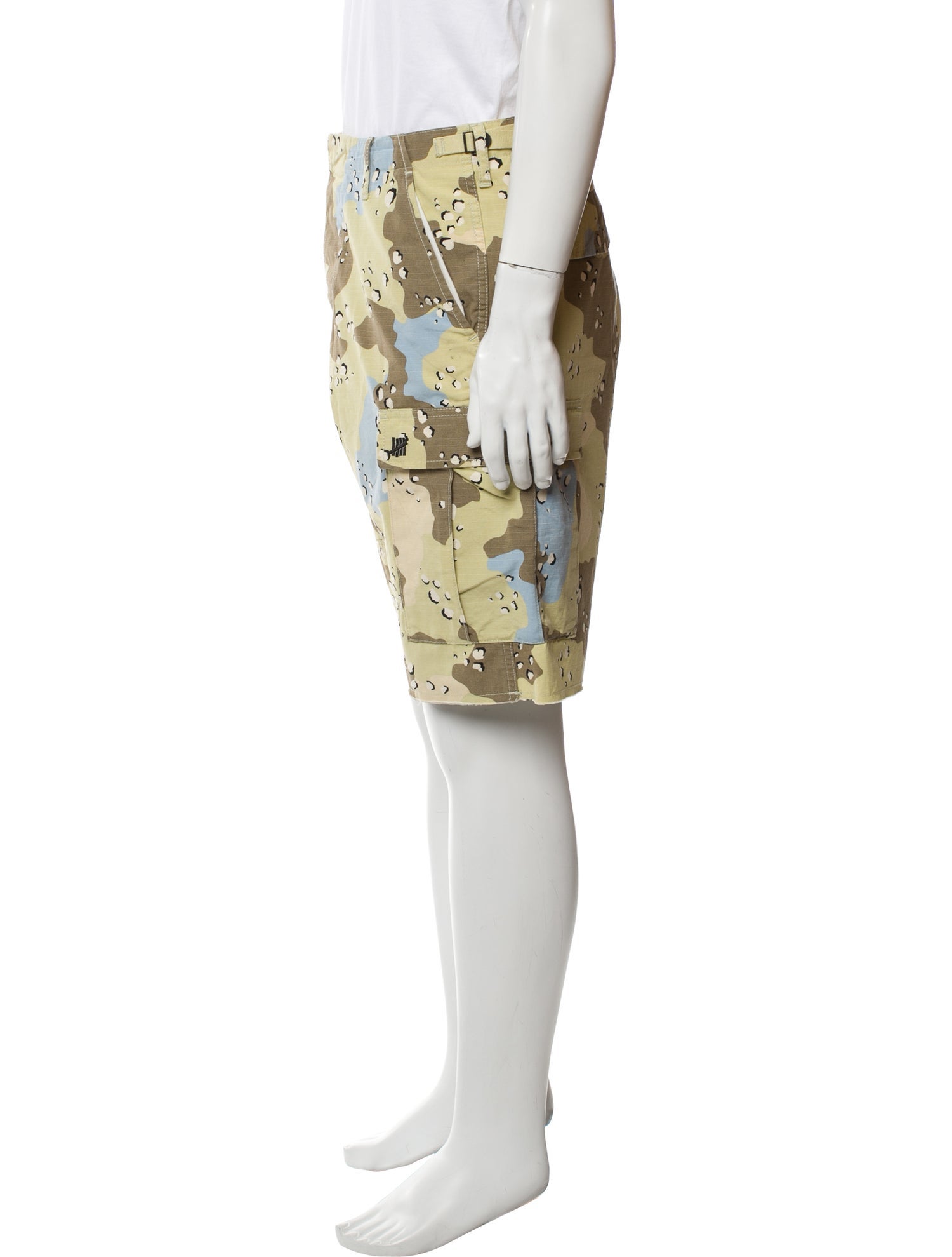 Undefeated Camouflage Print Cargo Shorts