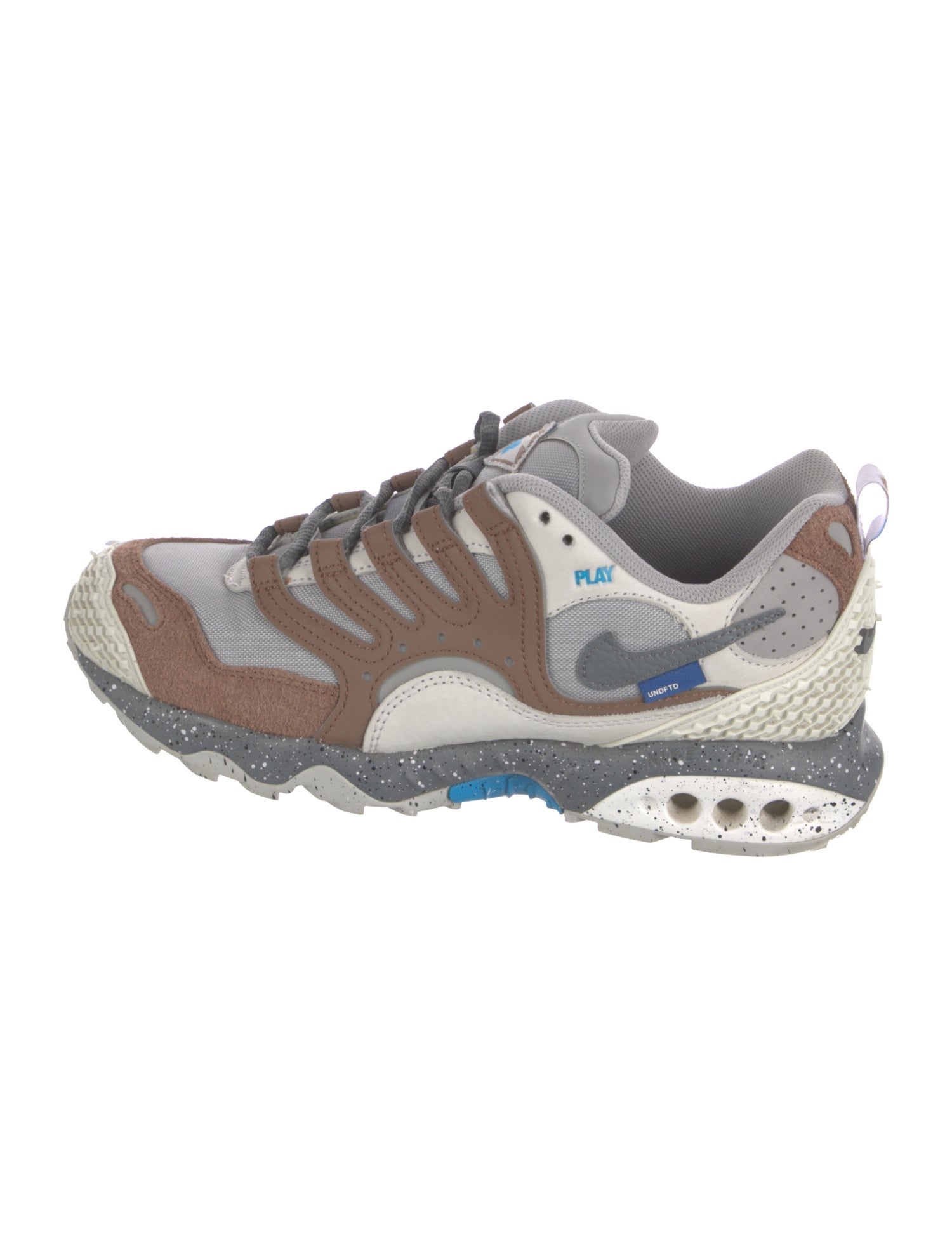 Undefeated x Nike Nike Air Terra Humara Athletic Sneakers