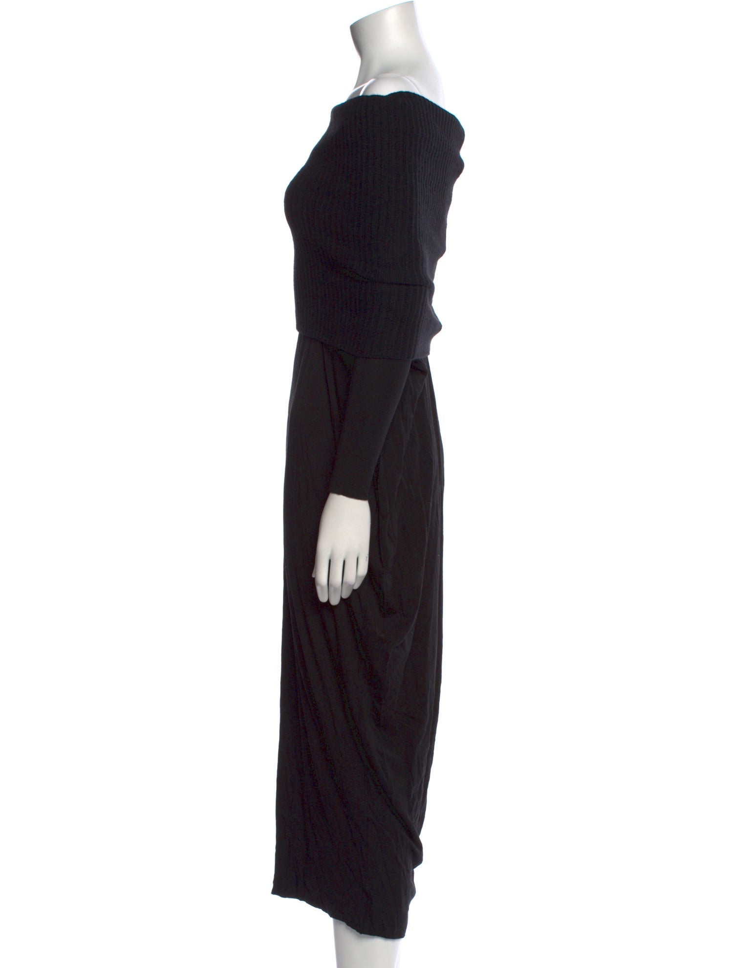 Urban Zen Off-The-Shoulder Midi Length Dress