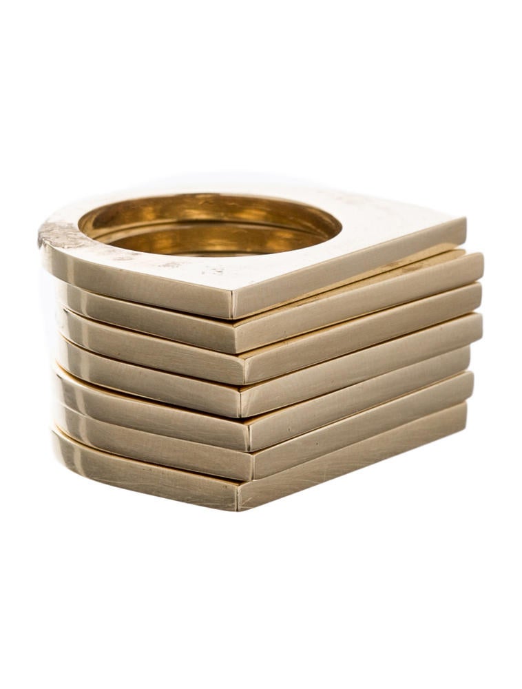 Uncommon Matters Rings