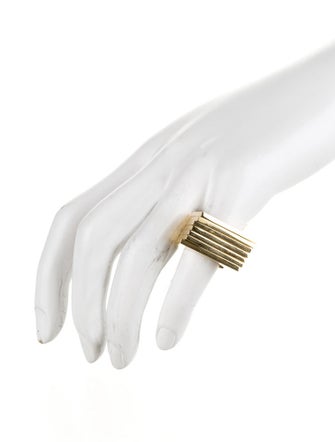 Uncommon Matters Rings