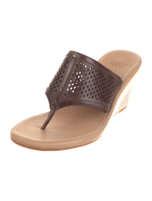 UGG Leather Flip Flops