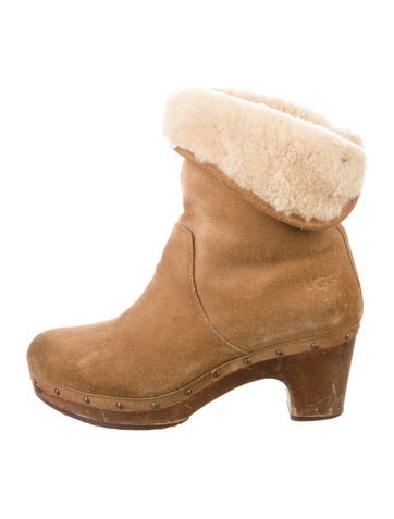 UGG Boots Suede Studded Accents US 8 |