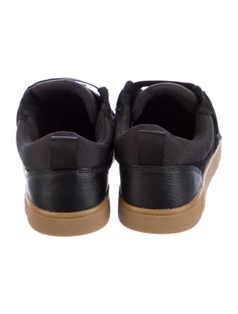 UGG Boys' Low Top Sneaker