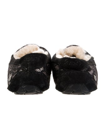 UGG Lace Lace Pattern Loafers