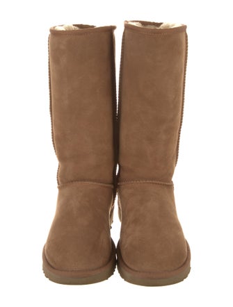 UGG Suede Boots