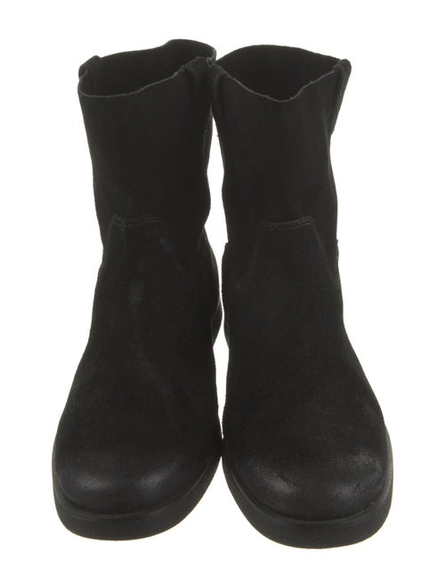 UGG Suede Boots